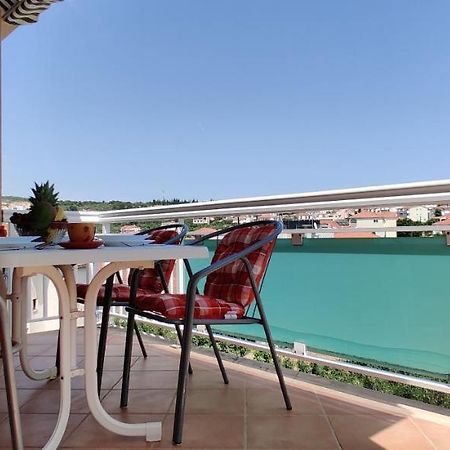 Apartment Dea Trogir Eksteriør bilde