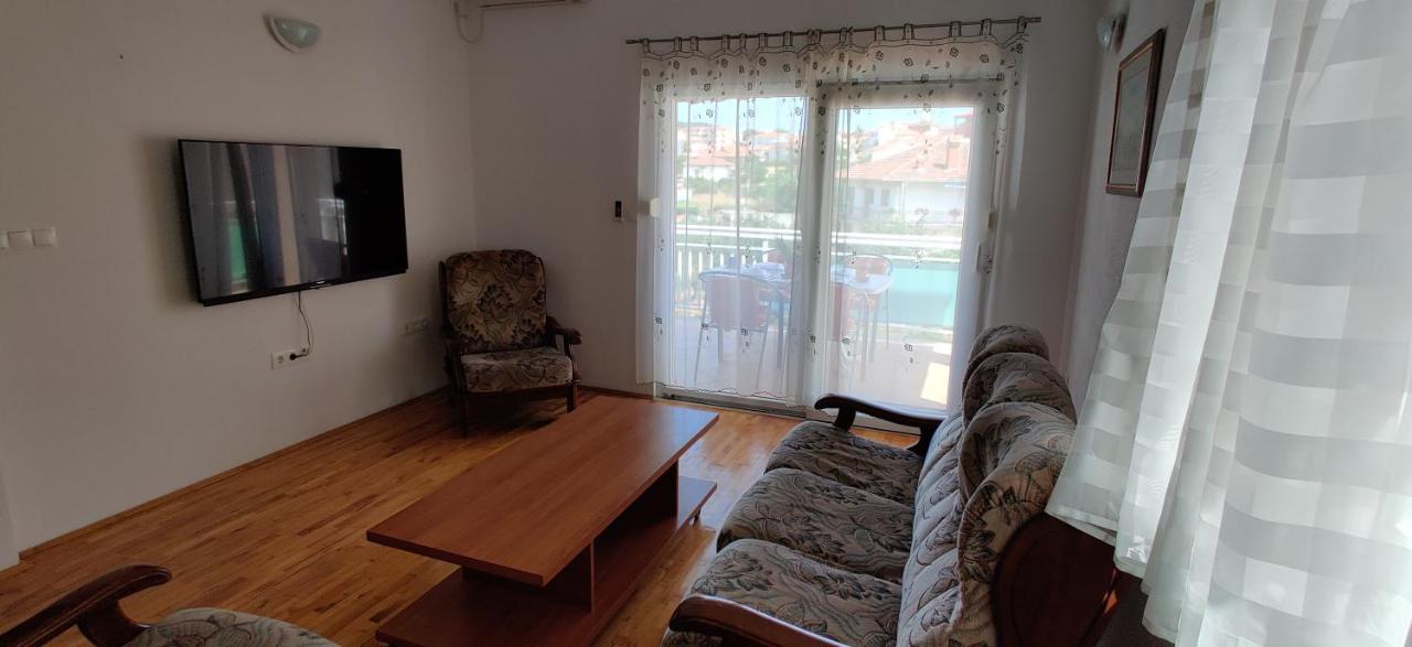Apartment Dea Trogir Eksteriør bilde