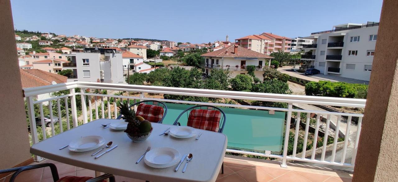 Apartment Dea Trogir Eksteriør bilde