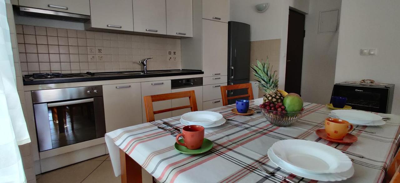Apartment Dea Trogir Eksteriør bilde