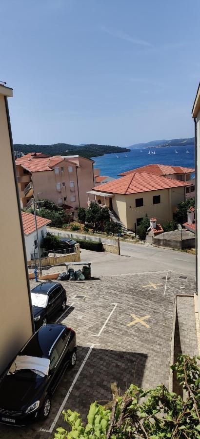 Apartment Dea Trogir Eksteriør bilde
